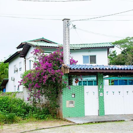 Linda Casa Com Lazer A 500M Da Praia Guaratuba Sp Bertioga Eksteriør billede